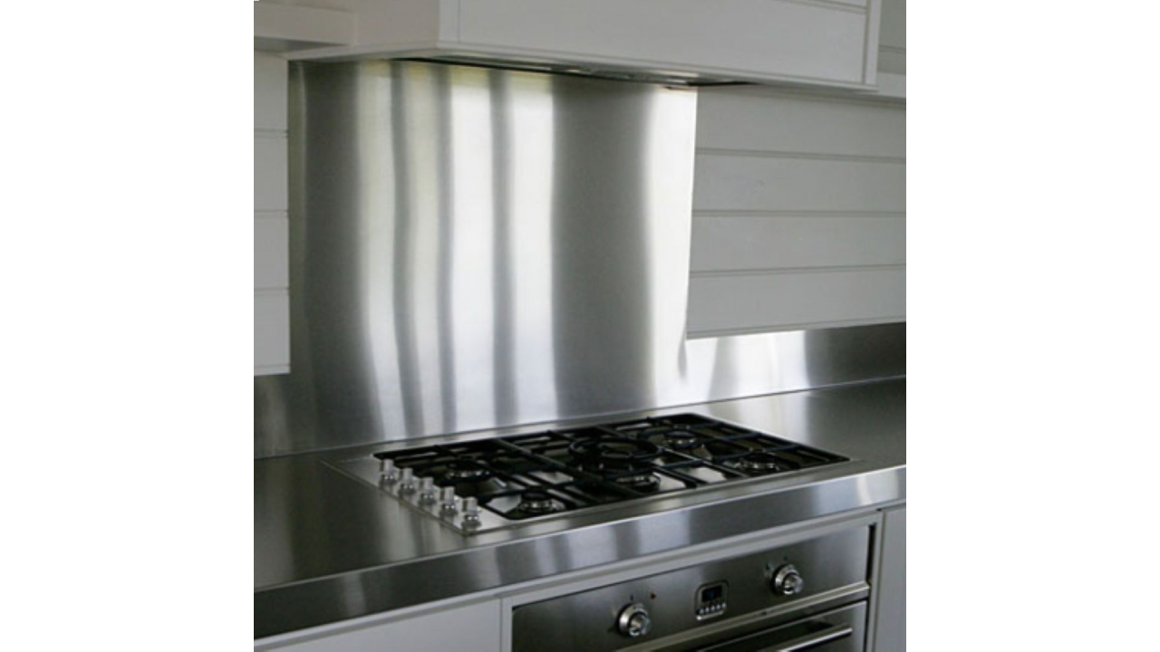 How to Clean a Stainless Steel Splashback